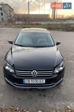 Седан Volkswagen Passat 2012 в Чернігові
