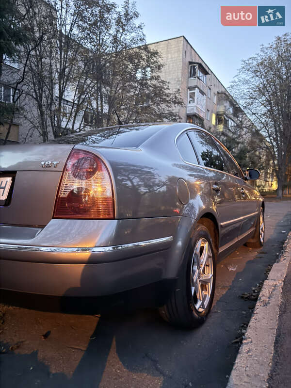 Седан Volkswagen Passat 2005 в Запорожье