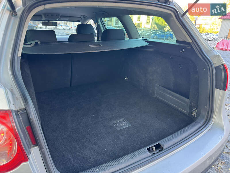 Универсал Volkswagen Passat 2005 в Одессе