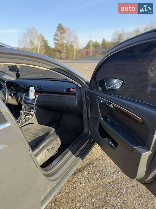 Універсал Volkswagen Passat 2011 в Сарнах