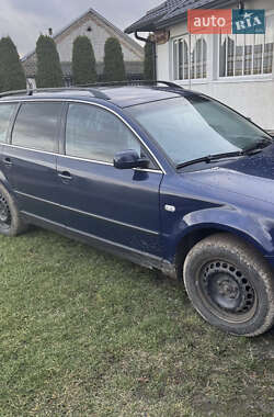 Универсал Volkswagen Passat 2001 в Цумани