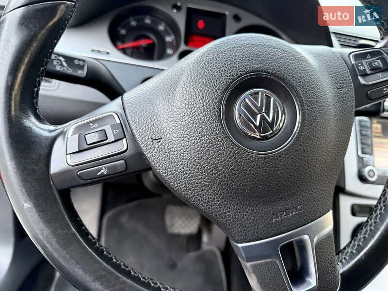 Седан Volkswagen Passat 2008 в Днепре