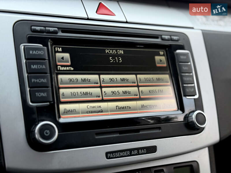 Седан Volkswagen Passat 2008 в Днепре