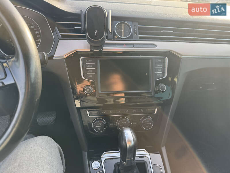 Універсал Volkswagen Passat 2015 в Білій Церкві фото 2 Універсал Volkswagen Passat 2015 в Білій Церкві