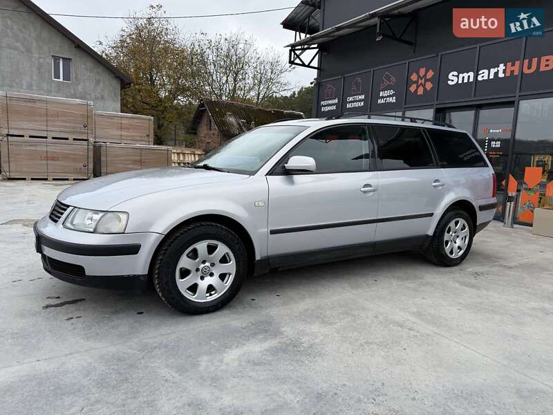 Универсал Volkswagen Passat 1999 в Теофиполе