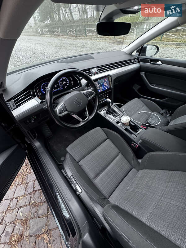 Универсал Volkswagen Passat 2021 в Каменец-Подольском фото 10 Универсал Volkswagen Passat 2021 в Каменец-Подольском