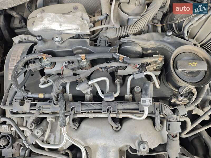 Седан Volkswagen Passat 2013 в Львове фото 24 Седан Volkswagen Passat 2013 в Львове