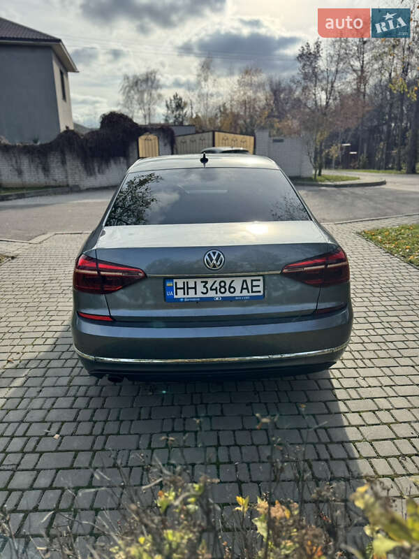 Седан Volkswagen Passat 2017 в Одесі