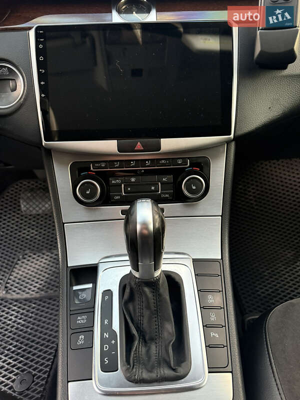 Универсал Volkswagen Passat 2011 в Черновцах фото 15 Универсал Volkswagen Passat 2011 в Черновцах