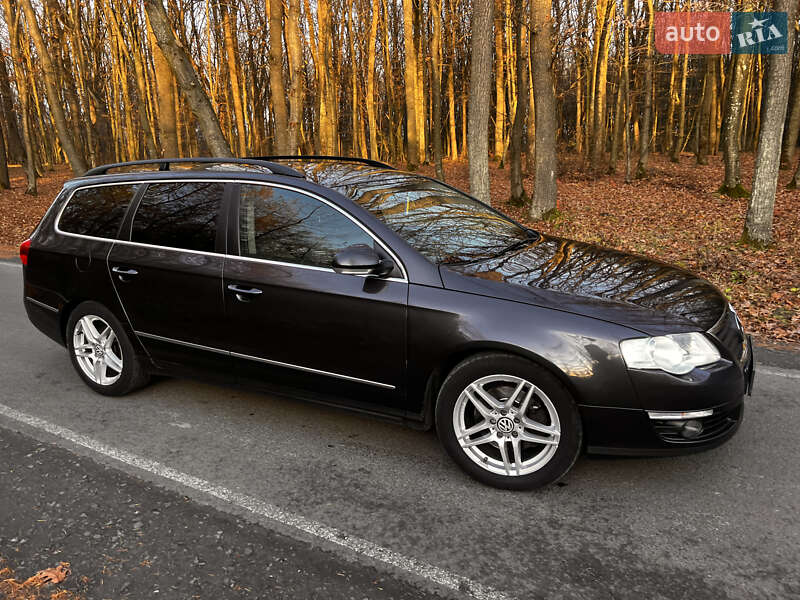 Універсал Volkswagen Passat 2010 в Луцьку
