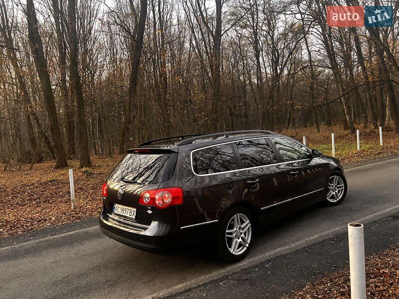 Універсал Volkswagen Passat 2010 в Луцьку