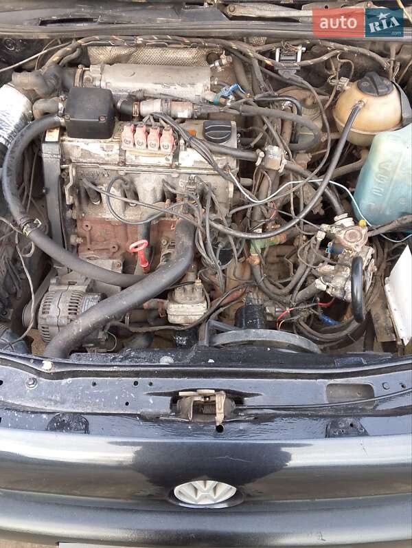 Универсал Volkswagen Passat 1993 в Сарнах фото 3 Универсал Volkswagen Passat 1993 в Сарнах