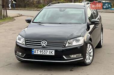 Універсал Volkswagen Passat 2011 в Калуші