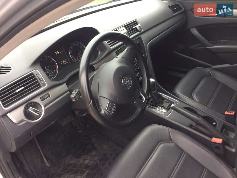 Седан Volkswagen Passat 2014 в Сумах