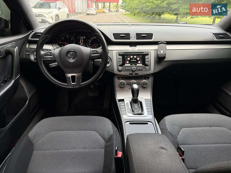 Универсал Volkswagen Passat 2014 в Киеве фото 21 Универсал Volkswagen Passat 2014 в Киеве