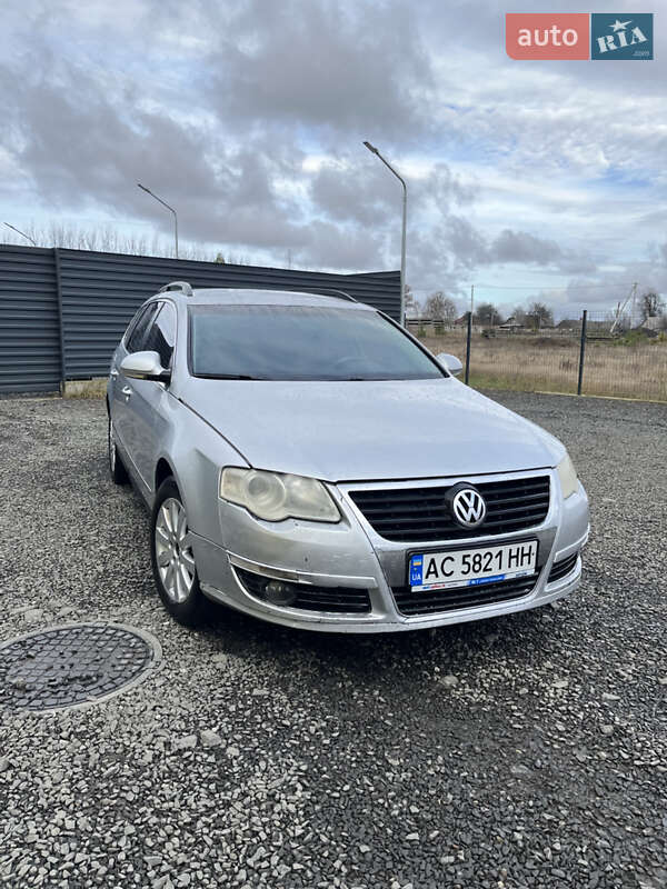Универсал Volkswagen Passat 2005 в Камне-Каширском