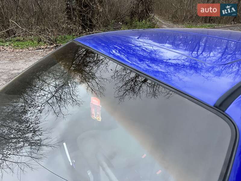 Седан Volkswagen Passat 1988 в Гадяче