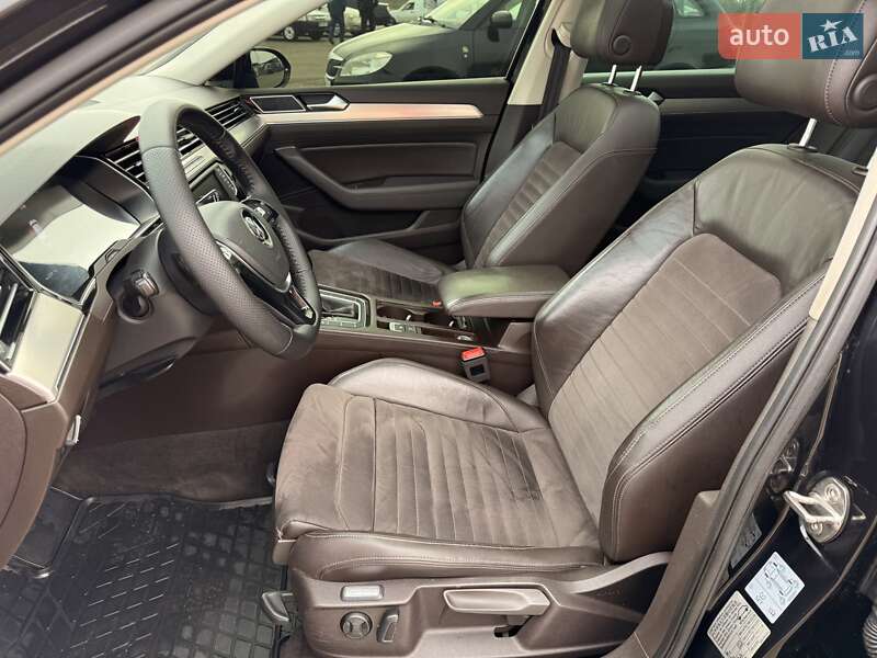 Седан Volkswagen Passat 2014 в Одессе