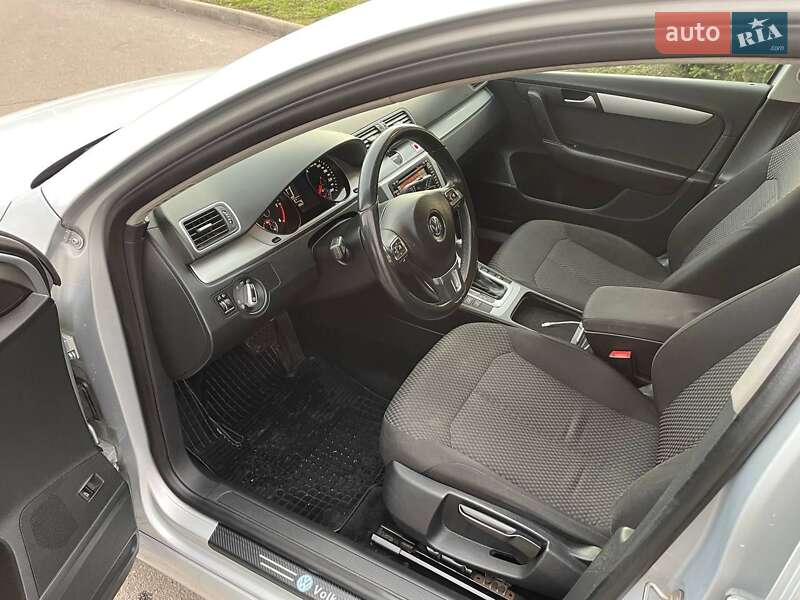 Универсал Volkswagen Passat 2013 в Миргороде