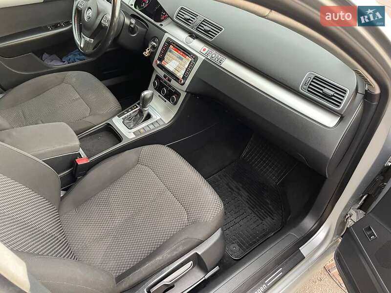 Универсал Volkswagen Passat 2013 в Миргороде