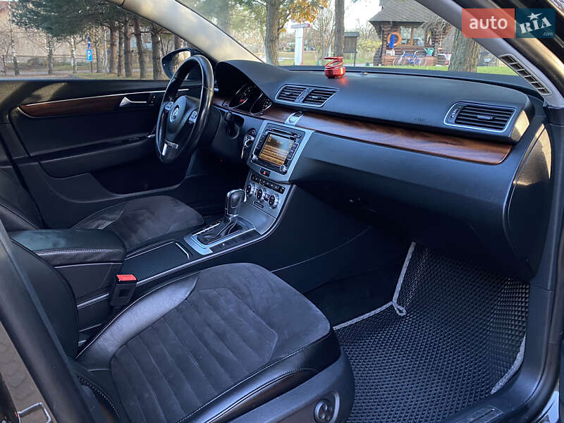 Седан Volkswagen Passat 2014 в Дрогобыче