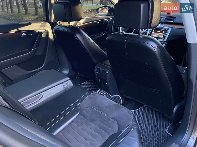 Седан Volkswagen Passat 2014 в Дрогобыче