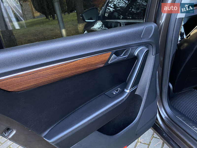 Седан Volkswagen Passat 2014 в Дрогобыче