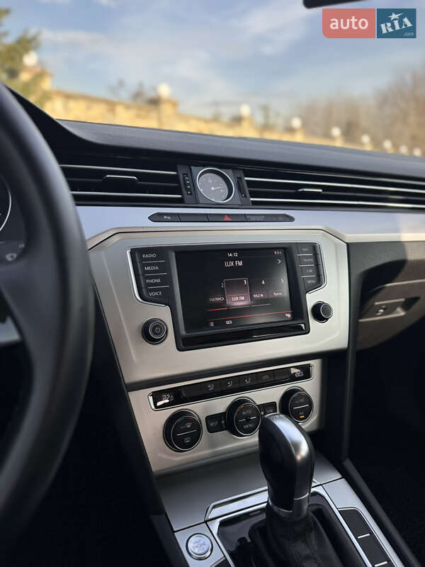 Универсал Volkswagen Passat 2016 в Черновцах фото 30 Универсал Volkswagen Passat 2016 в Черновцах