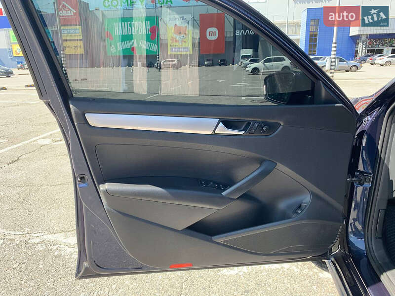 Седан Volkswagen Passat 2012 в Днепре фото 14 Седан Volkswagen Passat 2012 в Днепре