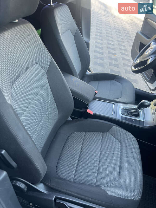 Универсал Volkswagen Passat 2013 в Сельцо