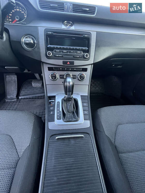 Универсал Volkswagen Passat 2013 в Сельцо