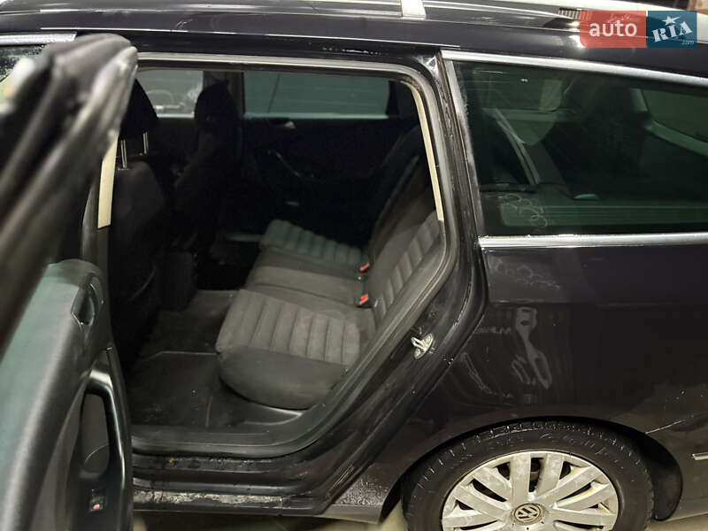 Универсал Volkswagen Passat 2006 в Киеве