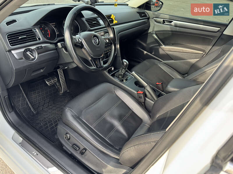 Седан Volkswagen Passat 2016 в Харькове фото 13 Седан Volkswagen Passat 2016 в Харькове