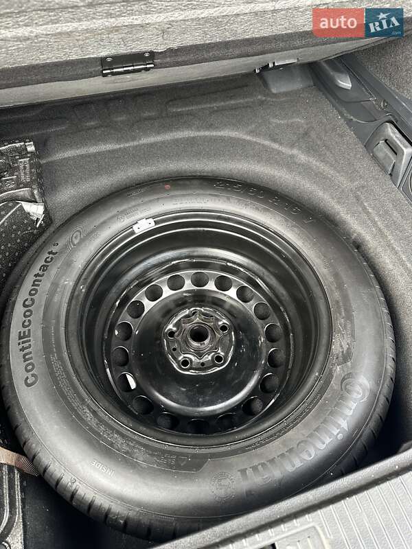 Универсал Volkswagen Passat 2015 в Белогородке