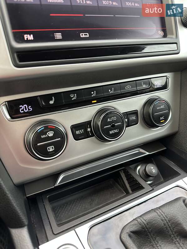 Универсал Volkswagen Passat 2015 в Белогородке