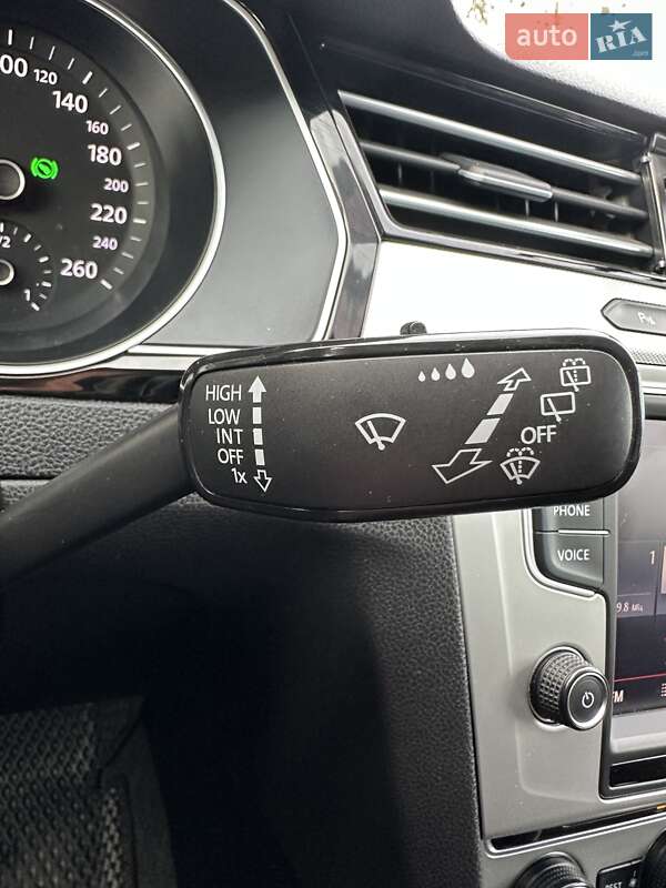 Универсал Volkswagen Passat 2015 в Белогородке