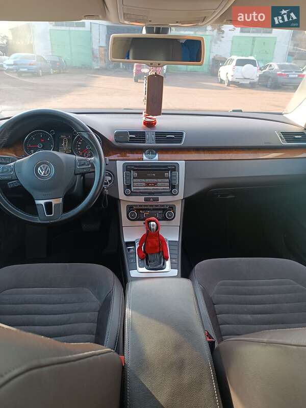 Седан Volkswagen Passat 2011 в Житомире фото 11 Седан Volkswagen Passat 2011 в Житомире