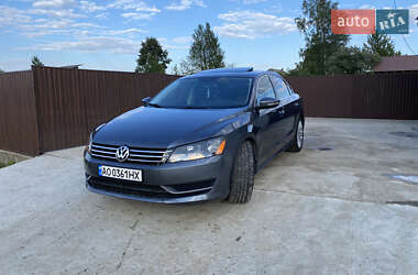 Седан Volkswagen Passat 2012 в Ивано-Франковске