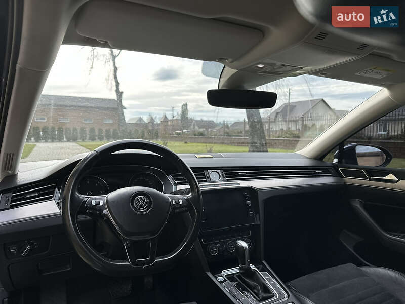 Универсал Volkswagen Passat 2017 в Тернополе
