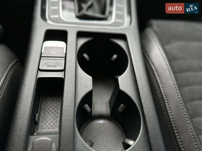 Универсал Volkswagen Passat 2017 в Тернополе