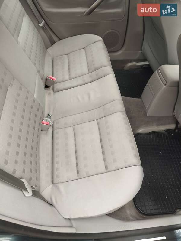 Седан Volkswagen Passat 2002 в Новояворівську