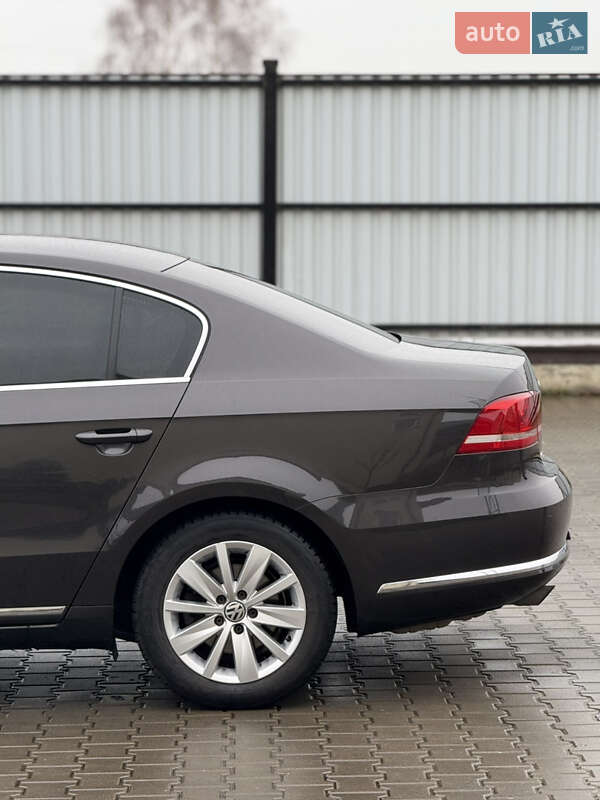Седан Volkswagen Passat 2011 в Луцке фото 14 Седан Volkswagen Passat 2011 в Луцке