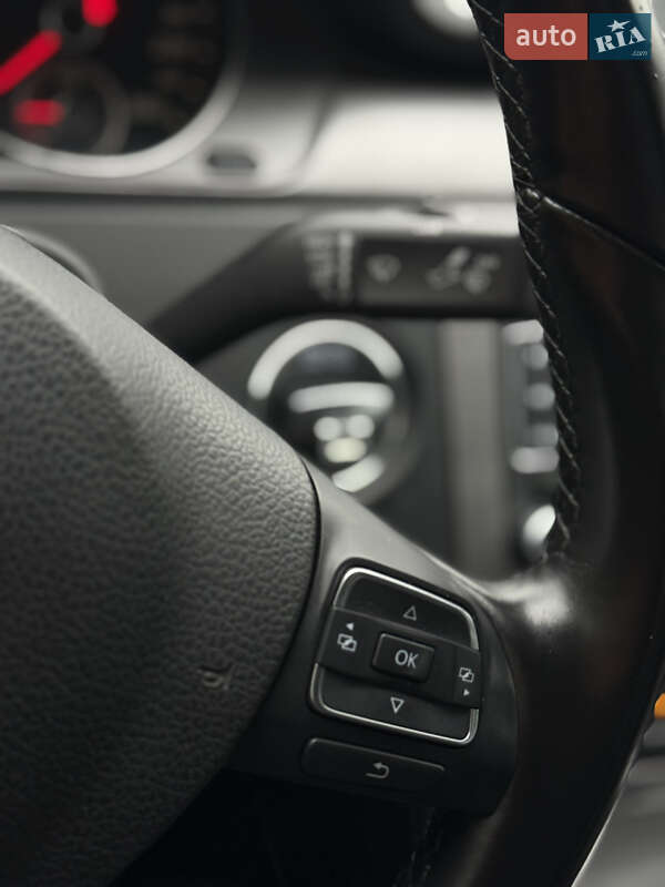Седан Volkswagen Passat 2011 в Луцке фото 29 Седан Volkswagen Passat 2011 в Луцке