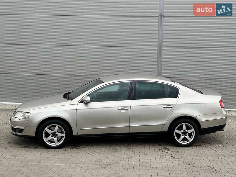 Седан Volkswagen Passat 2007 в Киеве