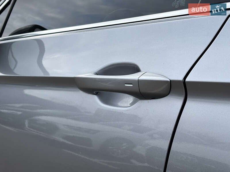 Универсал Volkswagen Passat 2020 в Киеве фото 17 Универсал Volkswagen Passat 2020 в Киеве