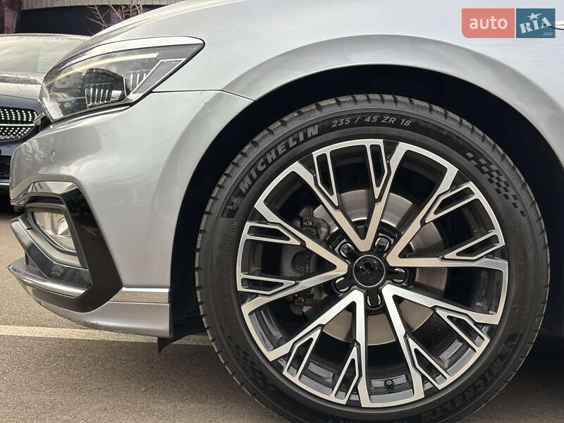 Универсал Volkswagen Passat 2020 в Киеве фото 9 Универсал Volkswagen Passat 2020 в Киеве