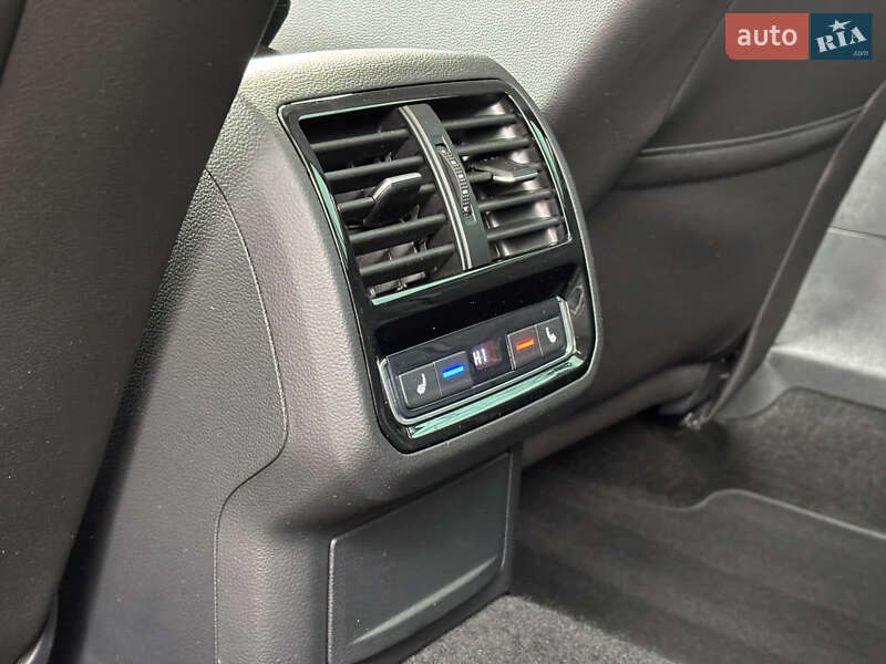Универсал Volkswagen Passat 2020 в Киеве фото 43 Универсал Volkswagen Passat 2020 в Киеве