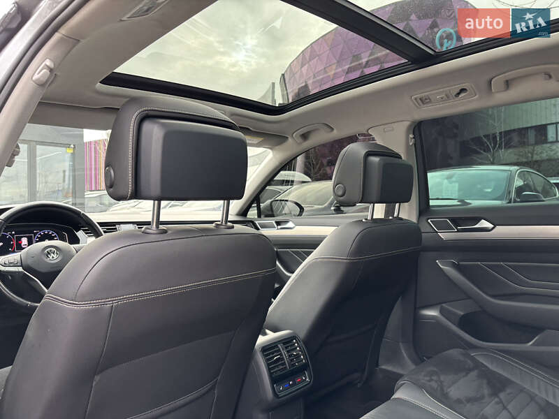 Универсал Volkswagen Passat 2020 в Киеве фото 42 Универсал Volkswagen Passat 2020 в Киеве
