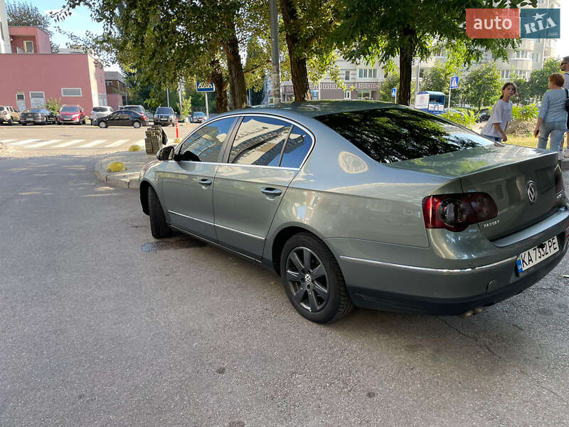 Седан Volkswagen Passat 2006 в Киеве