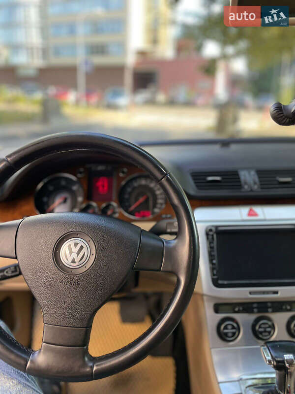 Седан Volkswagen Passat 2006 в Киеве